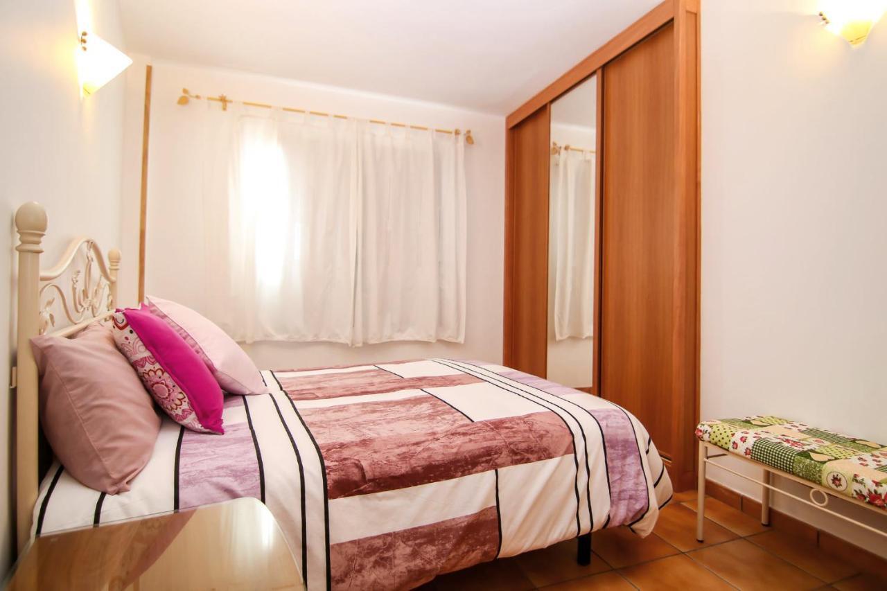 Apartment Vvrompeolas
